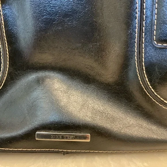 FREE with purchase of any other item: Nine West Purse, black, faux leather - Picture 2 of 6